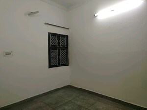 Room in 3 BHK Builder Floor at Sector 67 – for Rent
