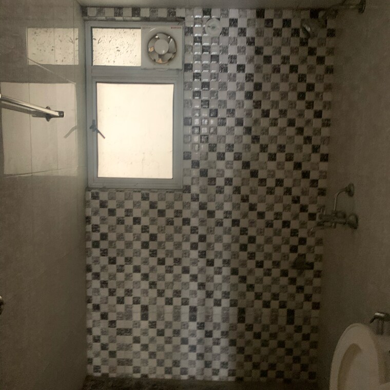 Bathroom, aditya-city-apartments 3 Bedroom 1125 Sq.Ft. Apartment In Shahpur Bamheta Ghaziabad 9524502