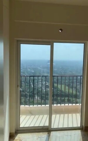 Room in 4 BHK Apartment at SKA Metro Ville, Eta Ii Greater Noida – for Sale