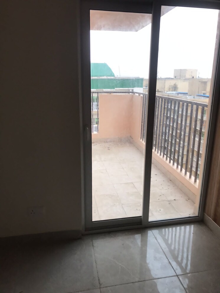 Room, ska-metro-ville 4 Bedroom 1670 Sq.Ft. Apartment In Eta Ii Greater Noida Greater Noida 9524565