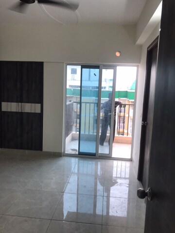 Room in 4 BHK Apartment at SKA Metro Ville, Eta Ii Greater Noida – for Sale