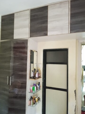 Room in 2 BHK Apartment at Umiya Nagar CHS, Goregaon East – for Rent