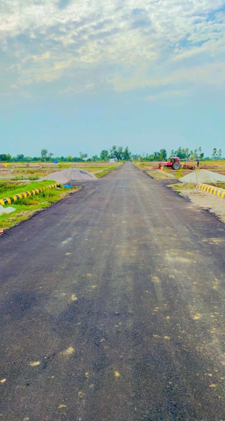 Garden, rohania  1150 Sq.Ft. Plot In Rohania Varanasi 9524710