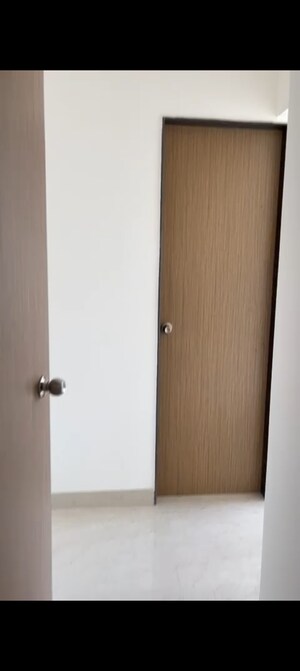 Furnished Amenities in 2.5 BHK Apartment at Baner – for Rent