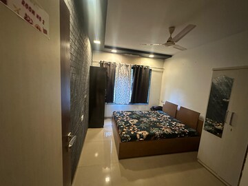 Room in  Pg at Kandivali East – for Rent