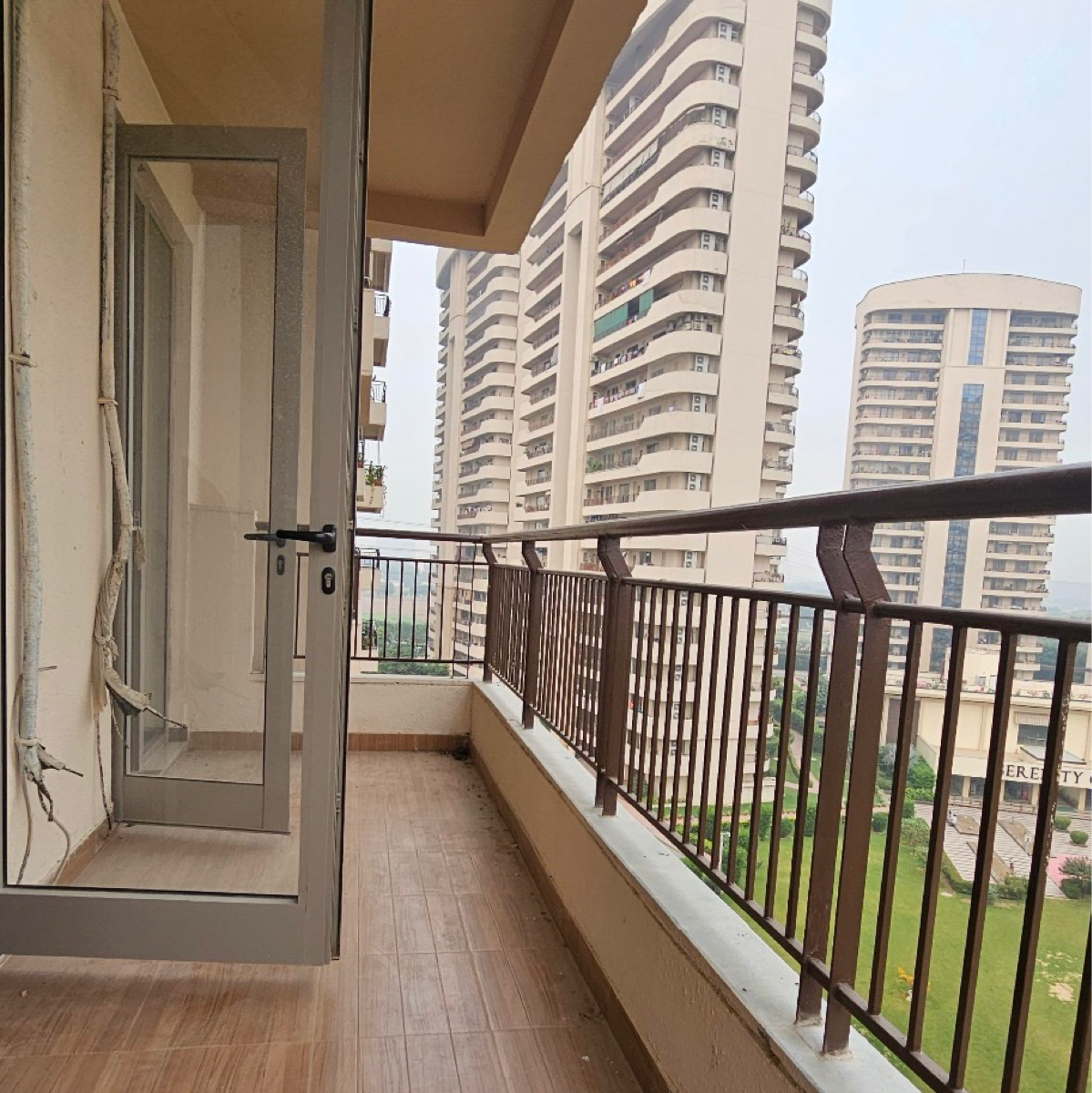 3 BHK + Servant Room Apartment For Sale in Chintels Serenity