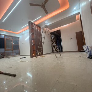 Room in 3 BHK Apartment at Puri Kohinoor, Tikawali – for Sale