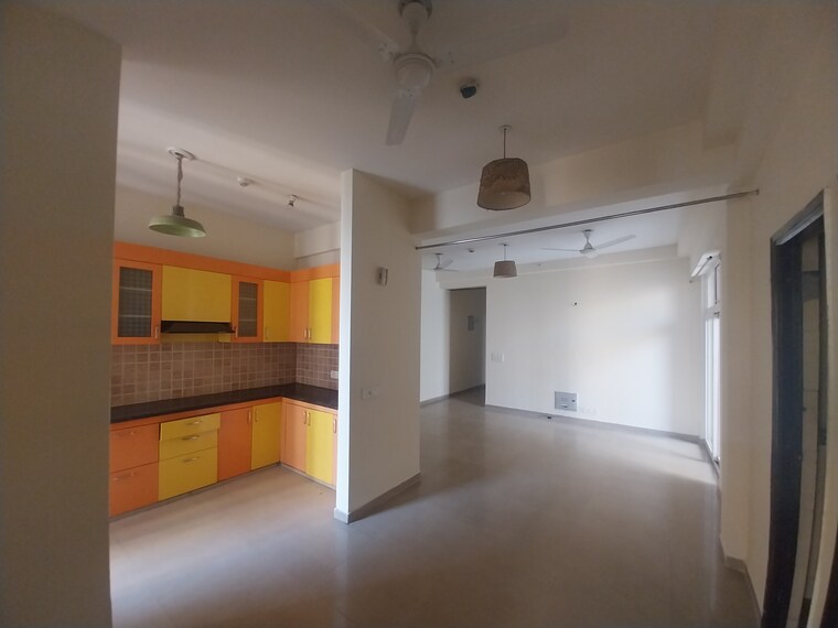 Room, sector 16c greater noida 3 Bedroom 1532 Sq.Ft. Builder Floor In Sector 16c Greater Noida Greater Noida 9524978
