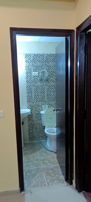 Bathroom in 3 BHK Apartment at Ajnara Le Garden, Sector 16b Greater Noida – for Rent