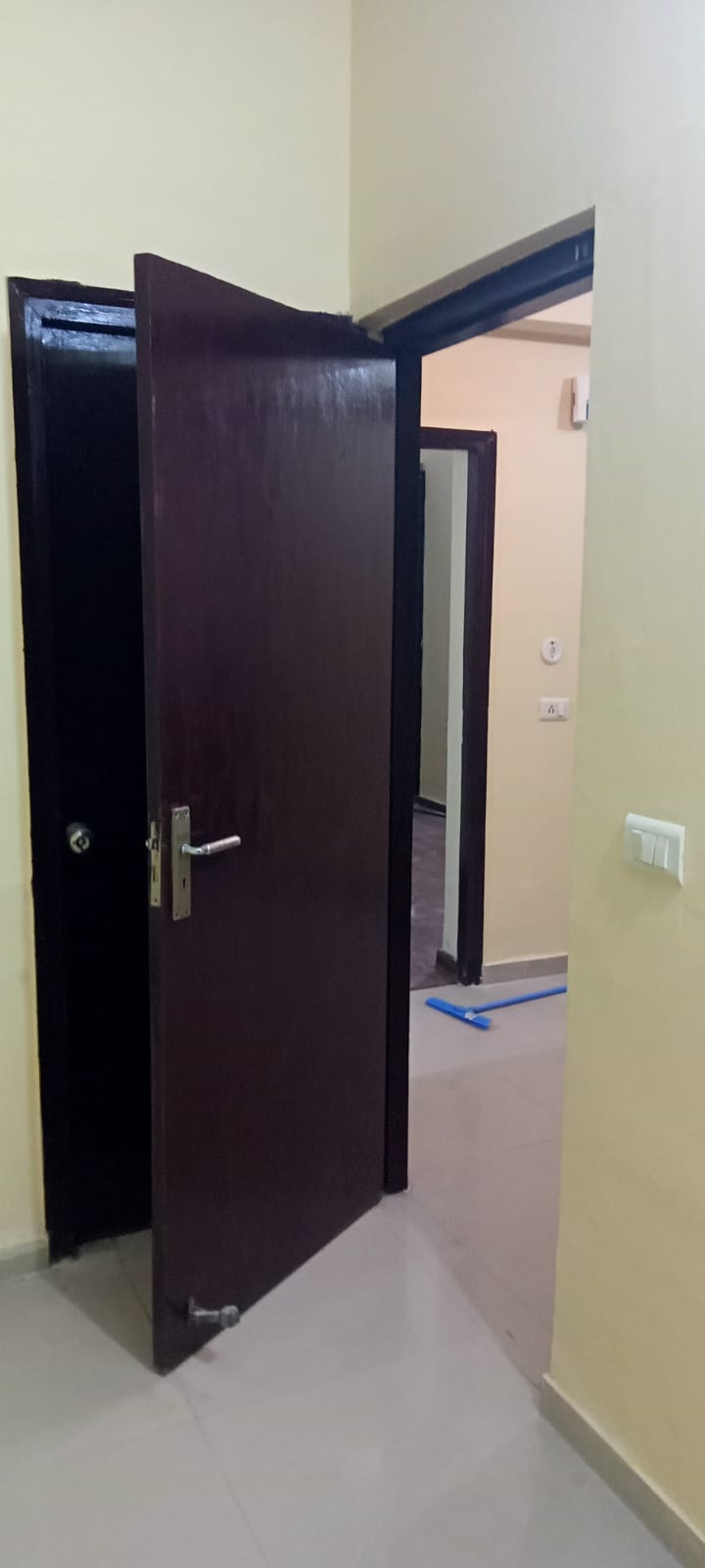 3 BHK + Extra Room 1295 Sq.Ft. Apartment in Ajnara Le Garden