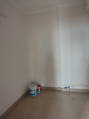 2.5 BHK Apartment For Rent in Amrapali Riverview, Amrapali Leisure Valley