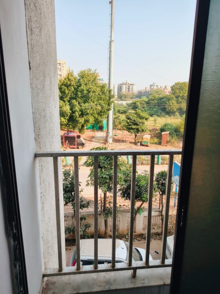 Balcony, chandkheda 2 Bedroom 1035 Sq.Ft. Apartment In Chandkheda Ahmedabad 9525102