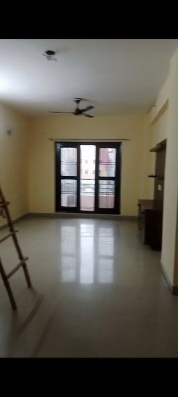 Room in 2 BHK Apartment at RPS Auria, Sector 88 – for Rent