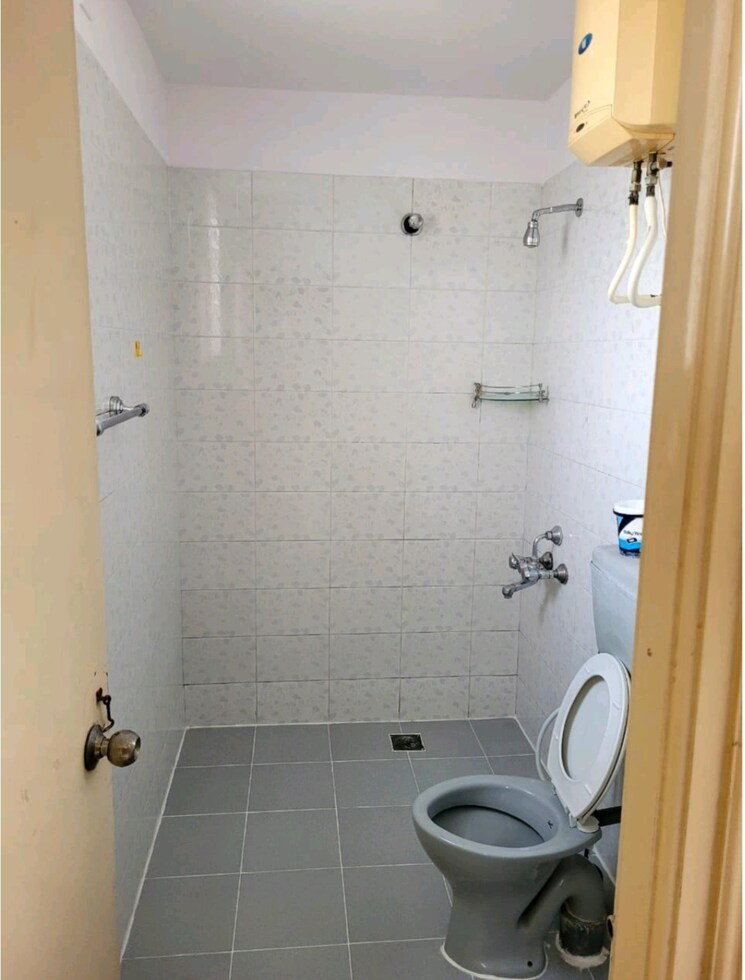Bathroom, puravankara-purva-heights 3 Bedroom 1500 Sq.Ft. Apartment In Bilekahalli Bangalore 9525111