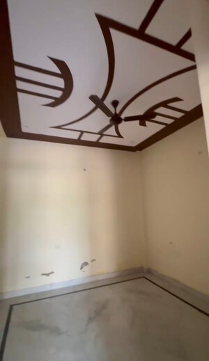 Room in 2 BHK Independent House at Buddhi Vihar – for Rent