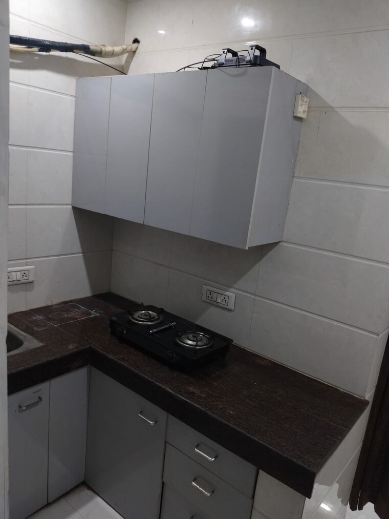 Kitchen, lajpat nagar 4 1.5 Bedroom 600 Sq.Ft. Apartment In Lajpat Nagar 4 Delhi 9525186