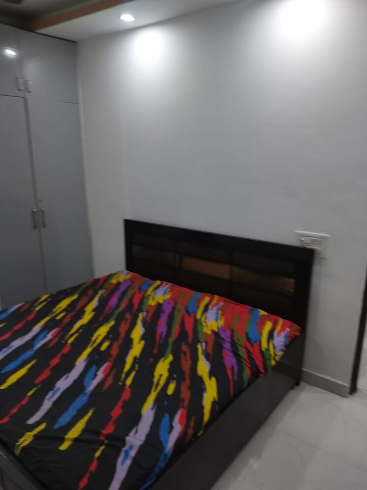 Bedroom, lajpat nagar 4 1.5 Bedroom 600 Sq.Ft. Apartment In Lajpat Nagar 4 Delhi 9525186