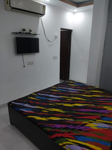 Bedroom in 1.5 BHK Apartment at Lajpat Nagar 4 – for Rent