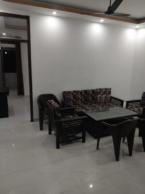 Living Room in 1.5 BHK Apartment at Lajpat Nagar 4 – for Rent