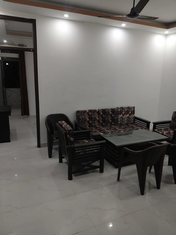 Living Room, lajpat nagar 4 1.5 Bedroom 600 Sq.Ft. Apartment In Lajpat Nagar 4 Delhi 9525186