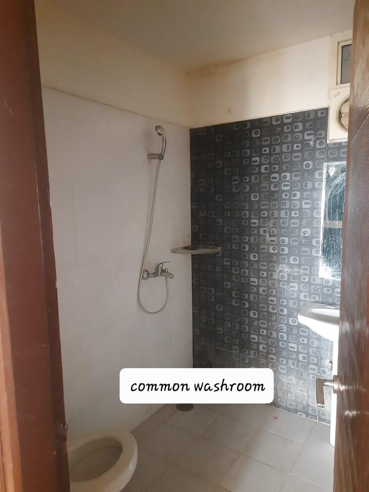 Bathroom, singla-south-city 3 Bedroom 1800 Sq.Ft. Apartment In Lohgarh Zirakpur 9525201