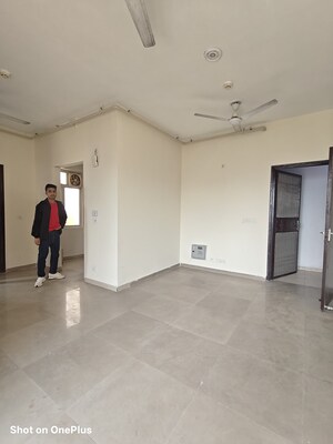 Room in 2 BHK Apartment at Sector 16c Greater Noida – for Rent