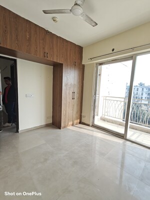 Room in 2 BHK Apartment at Sector 16c Greater Noida – for Rent