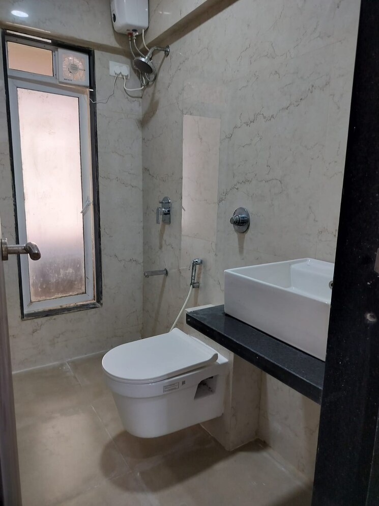 Bathroom, nehru-nagar-sharada-chs 2 Bedroom 650 Sq.Ft. Apartment In Kurla East Mumbai 9525227