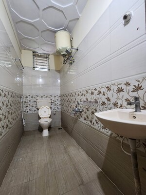 Bathroom in 1 BHK Builder Floor at Btm Layout Stage 2 – for Rent