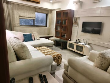 Living Room in 2 BHK Apartment at Cuffe Castle, Cuffe Parade – for Rent