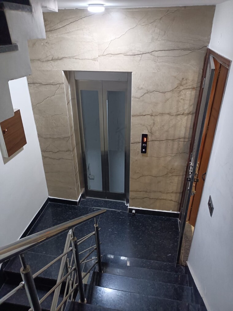 undefined, vivek vihar 3 Bedroom 1250 Sq.Ft. Builder Floor In Vivek Vihar Delhi 9525461