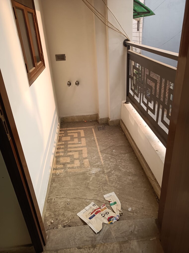 Balcony, vivek vihar 3 Bedroom 1250 Sq.Ft. Builder Floor In Vivek Vihar Delhi 9525461