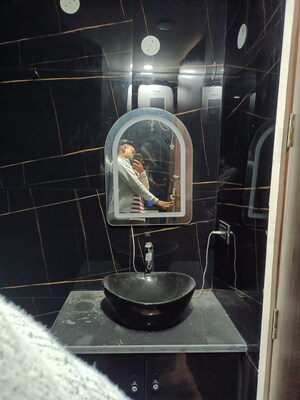 Attached Bathroom in 3 BHK Builder Floor at Vivek Vihar – for Rent