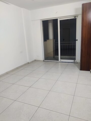 Room in 3 BHK Apartment at Sushma Valencia, International Airport Road – for Rent