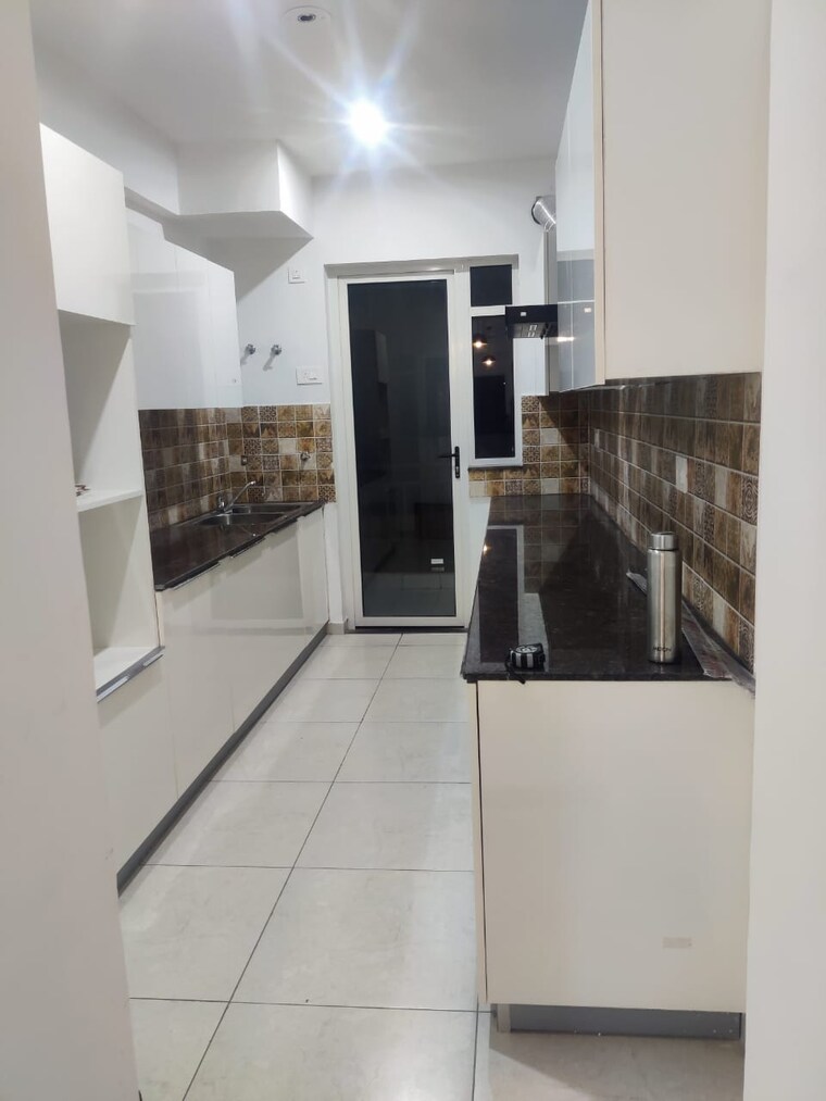 Kitchen, sushma-valencia 3 Bedroom 1800 Sq.Ft. Apartment In International Airport Road Zirakpur 9525409