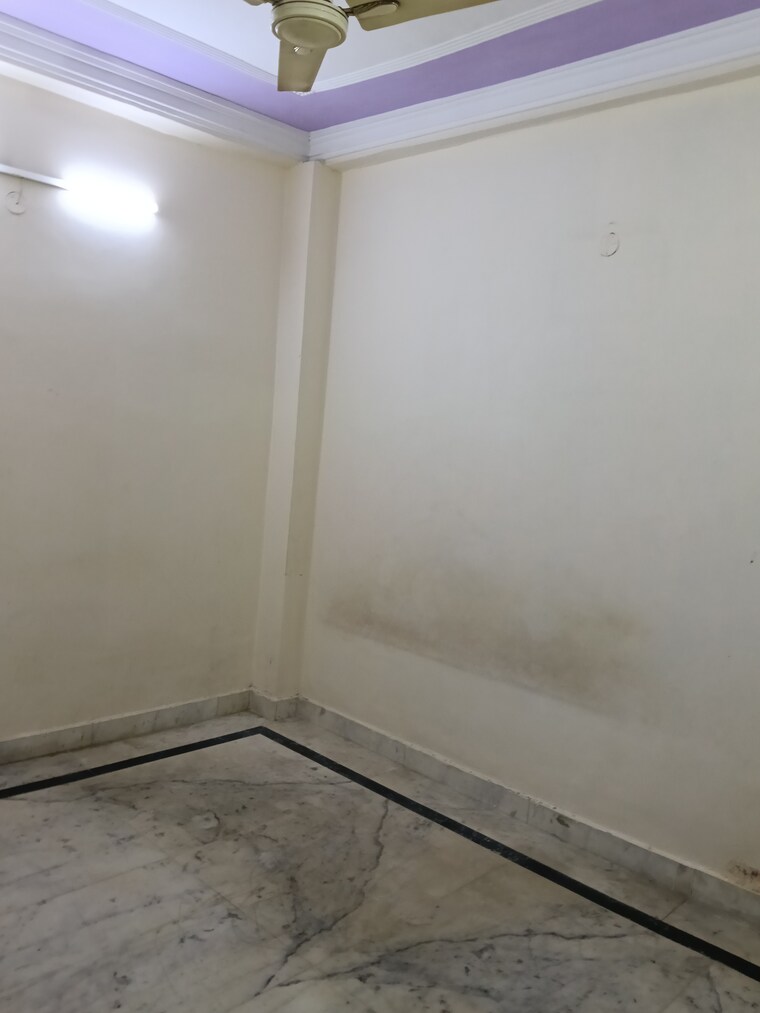 Room, neb sarai 1 Bedroom 550 Sq.Ft. Builder Floor In Neb Sarai Delhi 9525457