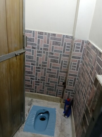 Bathroom in 1 BHK Builder Floor at Neb Sarai – for Rent