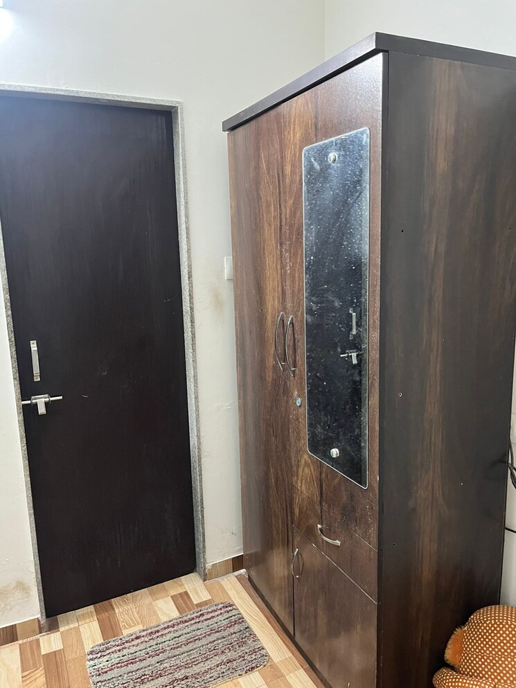 Room, indira nagar 2 Bedroom 900 Sq.Ft. Apartment In Indira Nagar Nashik 9525480