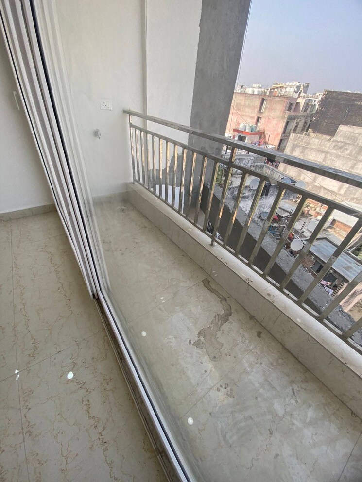 Balcony, chattarpur 2 Bedroom 850 Sq.Ft. Builder Floor In Chattarpur Delhi 9525505