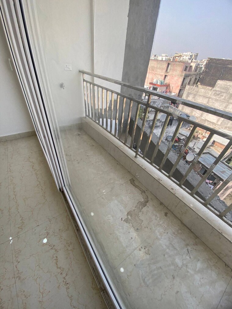 Balcony, chattarpur 2 Bedroom 850 Sq.Ft. Builder Floor In Chattarpur Delhi 9525505