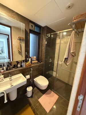 Team Area in 2 BHK Apartment at Lodha The Park, Worli – for Rent