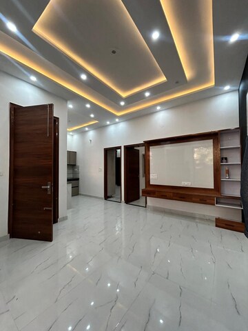 Room in 3 BHK Apartment at Landran Road – for Sale