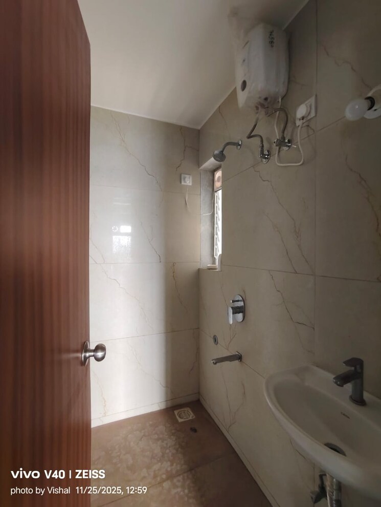 Attached Bathroom, raunak-bliss 1 Bedroom 425 Sq.Ft. Apartment In Ghodbunder Road Thane 9525616