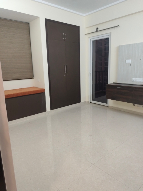 3 BHK + Servant Room Apartment For Rent in Dasnac The Jewel