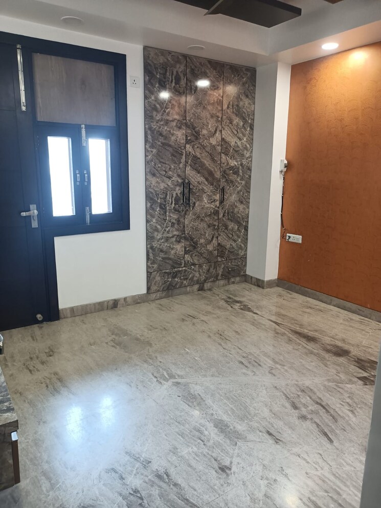 Bedroom, gagan vihar 3 Bedroom 1500 Sq.Ft. Builder Floor In Gagan Vihar Delhi 9525724