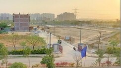 Plot For Sale in Bptp District 1 Sector 81