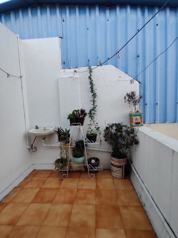 Other, sutarwadi 1 Bedroom 1000 Sq.Ft. Apartment In Sutarwadi Pune 9525632