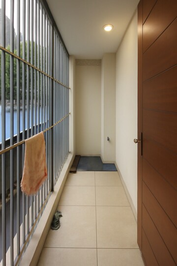 Balcony in 4 BHK Apartment at C Scheme – for Rent