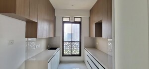 Room in 2 BHK Apartment at Lower Parel – for Rent