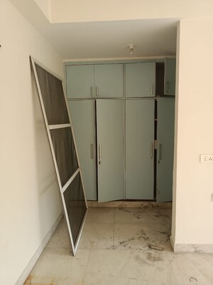 Bedroom in 3 BHK Builder Floor at Sharad Vihar, Karkardooma – for Rent